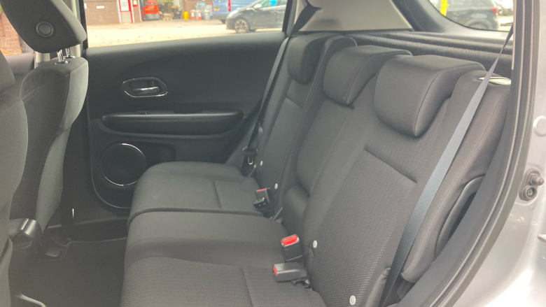 Honda HR-V 1.5 i-VTEC SE Navi CVT 5dr Petrol Hatchback